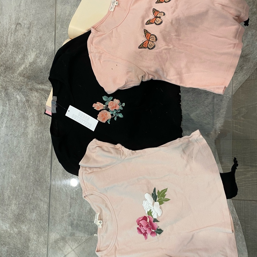 3for1 Urban Outfitters Truly Madly Deeply TOPS S